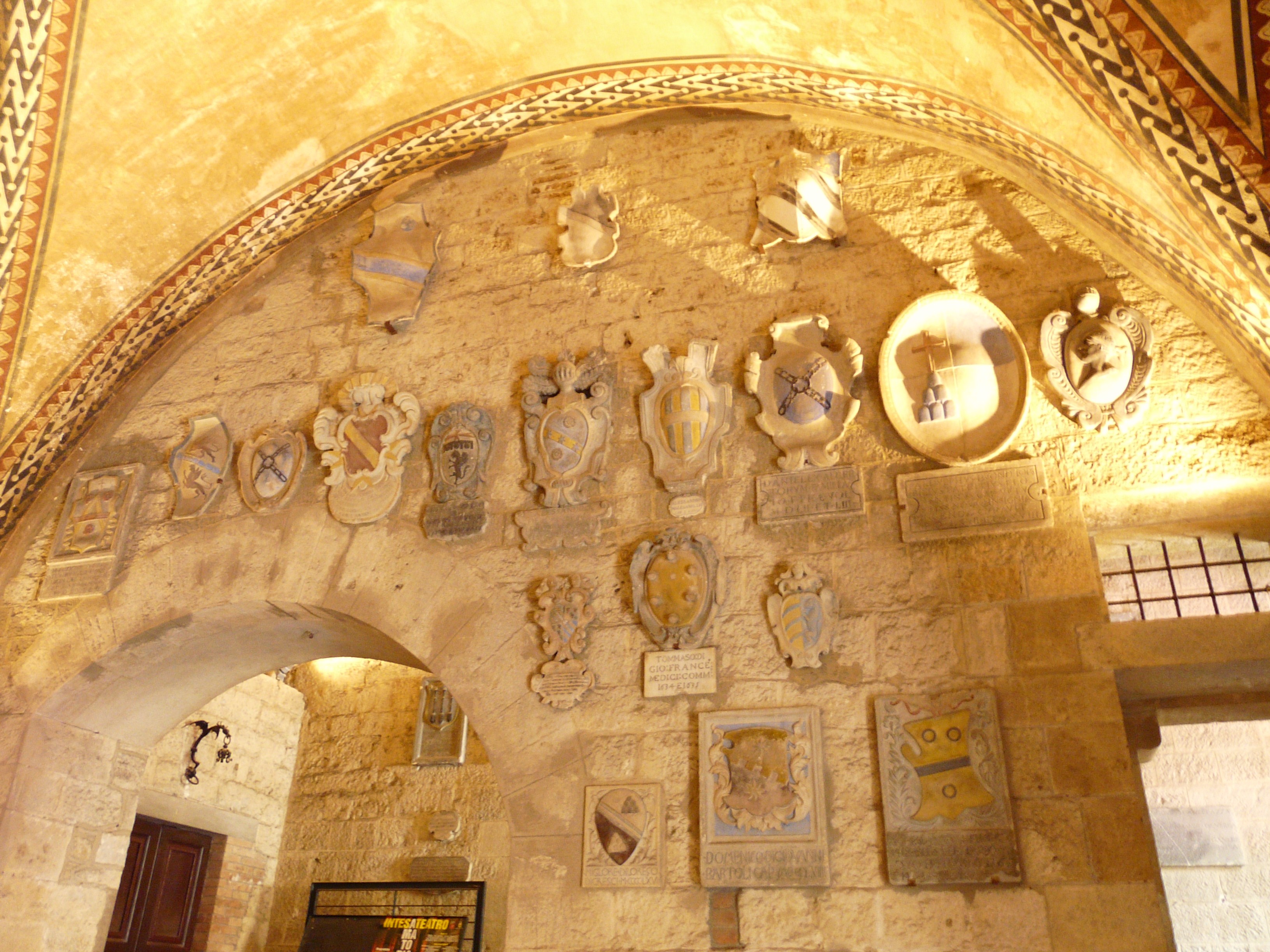 प्रायरी महल - Volterra | Secret World Trip Planner