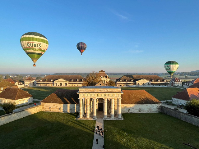 Królewska sól fizjologiczna - Arc-et-Senans | Secret World Trip Planner