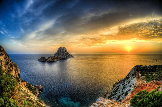 Es Vedrà e la leggenda di Atlantide - Es Vedrà | Secret World Trip Planner