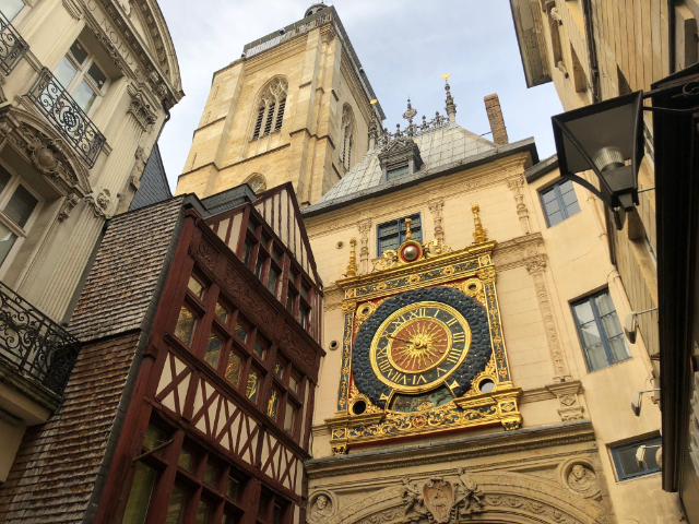 Place du Gros-Horloge - Rouen | Secret World Trip Planner