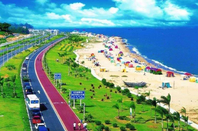 Explore Xiamen's Coastal Beauty on Huandao Road - Huandao South Road | Secret World Trip Planner
