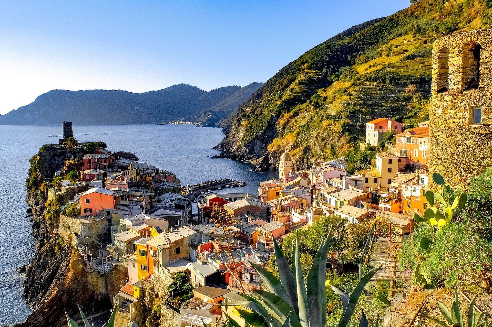 Cinque Terre: वंडर्स ऑफ द वर्ल्ड - Monterosso al Mare | Secret World Trip Planner