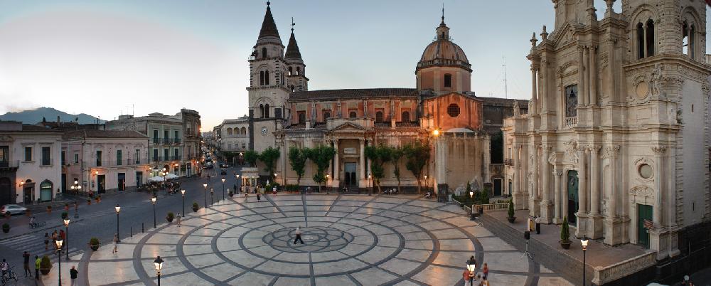 Duomo plaza - Acireale | Secret World Trip Planner