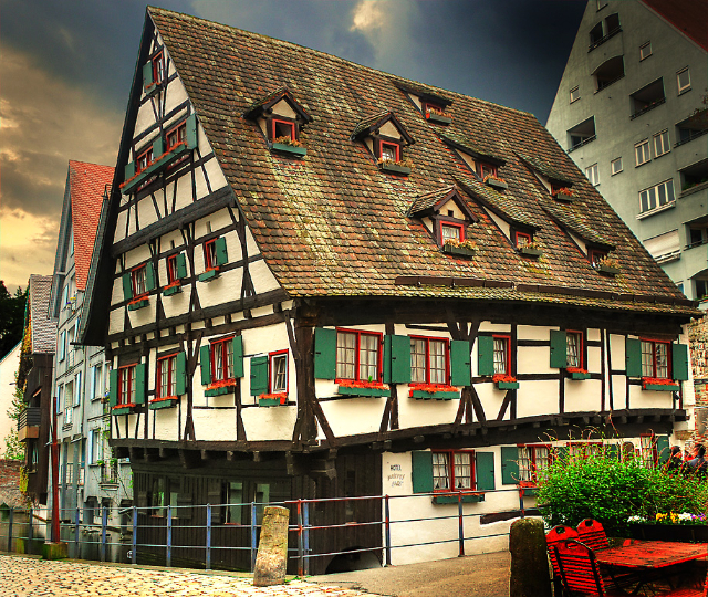 The Leaning House - Ulm | Secret World Trip Planner