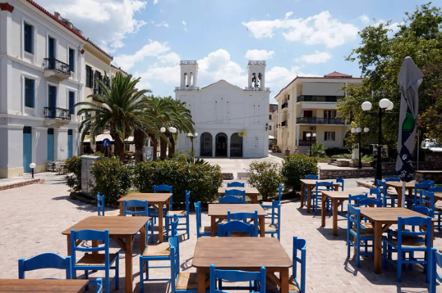 Igreja de São Espíridon - Nafplion | Secret World Trip Planner
