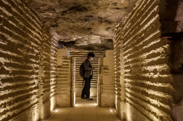 Djosers stegpyramid - Al Giza Desert | Secret World Trip Planner
