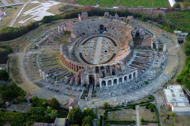 Anfiteatro Campano - Santa Maria Capua Vetere | Secret World Trip Planner