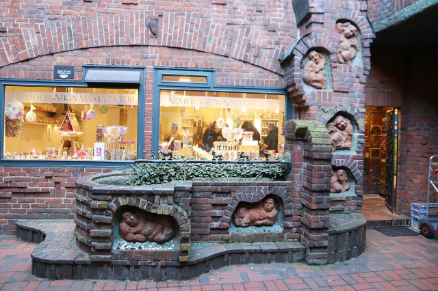 Sieben-faulen-Brunnen - Bremen | Secret World Trip Planner