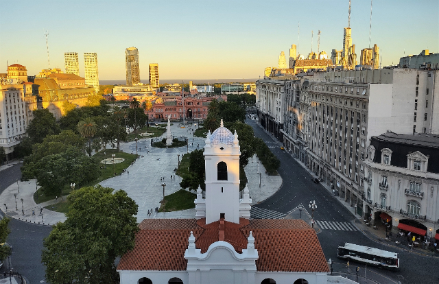 Plaza de Mayo - Buenos Aires | Secret World Trip Planner