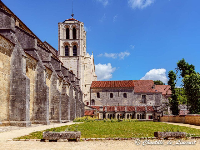 Basilique Sainte-Marie-Madeleine - Vézelay | Secret World Trip Planner