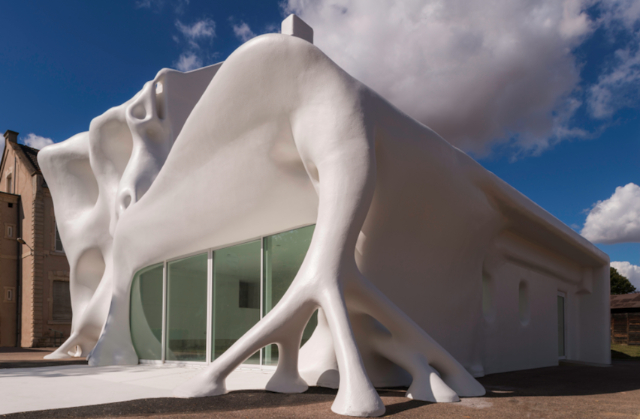 The Gue(ho)st House - Delme | Secret World Trip Planner