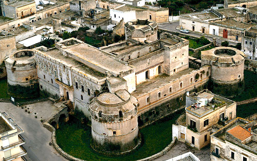 कोरिजियानो का महल - Corigliano D'otranto | Secret World Trip Planner