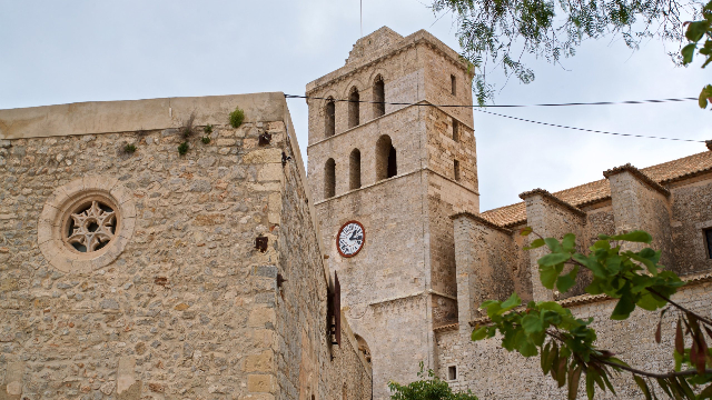 Kathedrale von Ibiza - Eivissa | Secret World Trip Planner