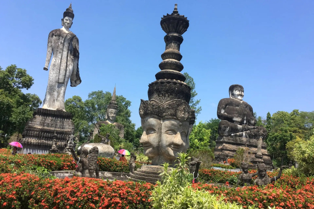 Parco dei Buddha di Sala Keoku - Wat That | Secret World Trip Planner