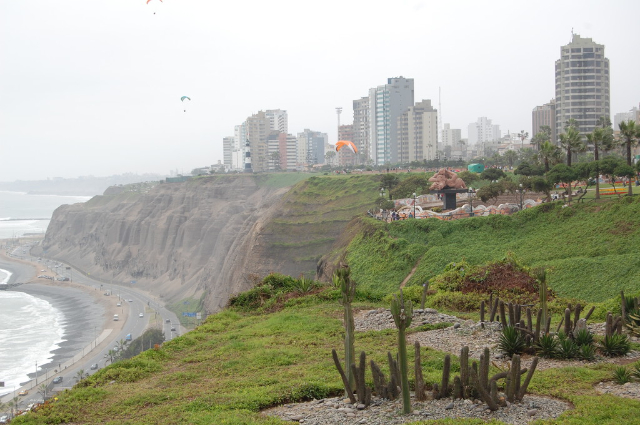Parco del Amor - Miraflores | Secret World Trip Planner