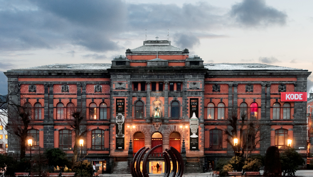 Kode : Museo di arte decorativa della Norvegia occidentale - Nordahl Bruns gate 9 | Secret World Trip Planner