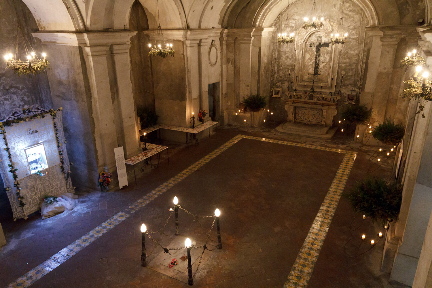 Gereja Santa Maria delle Anime del Purgatorio di Arco - Napoli | Secret World Trip Planner
