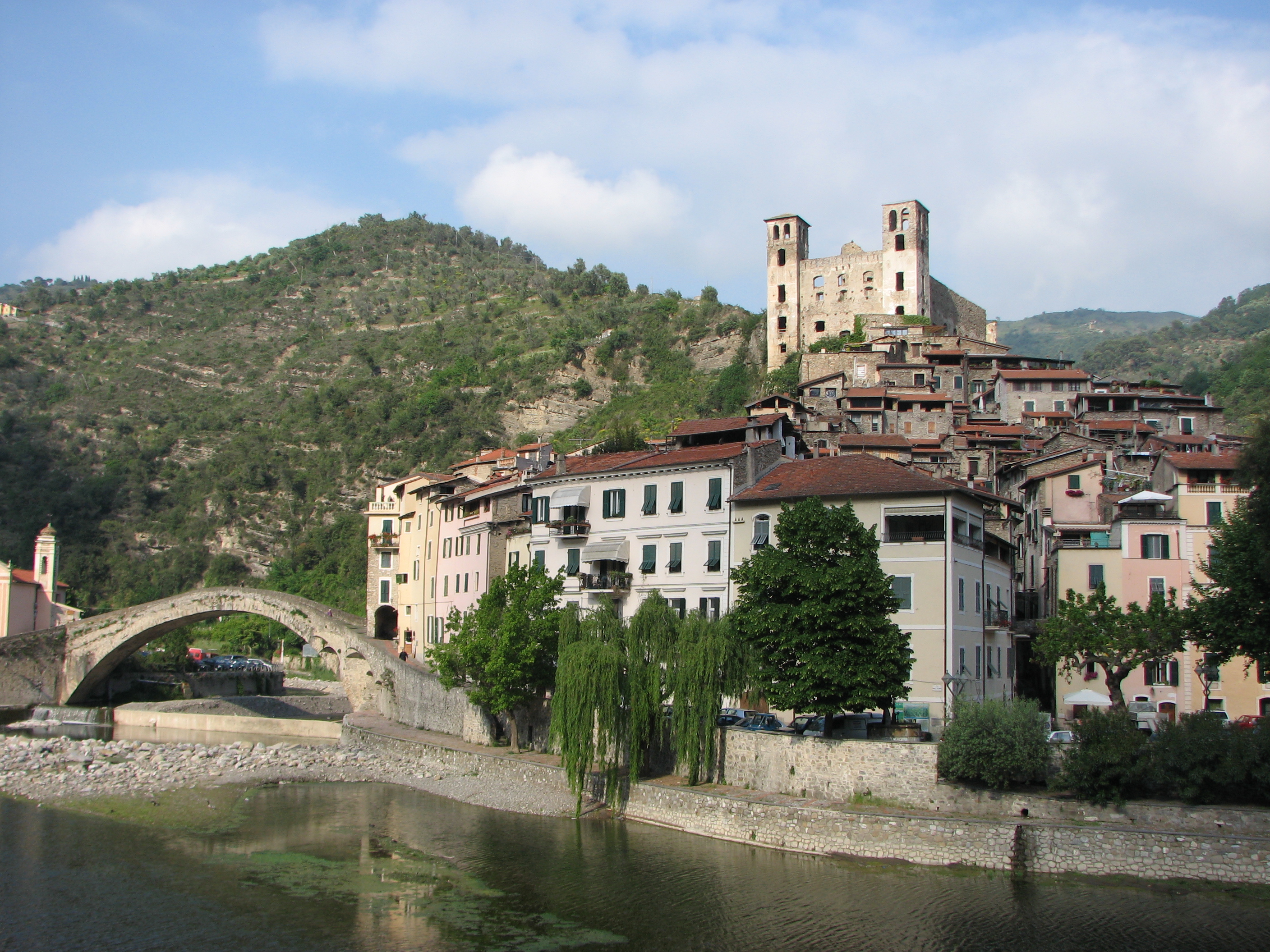 Sráidbhaile Dolceacqua - Dolceacqua | Secret World Trip Planner