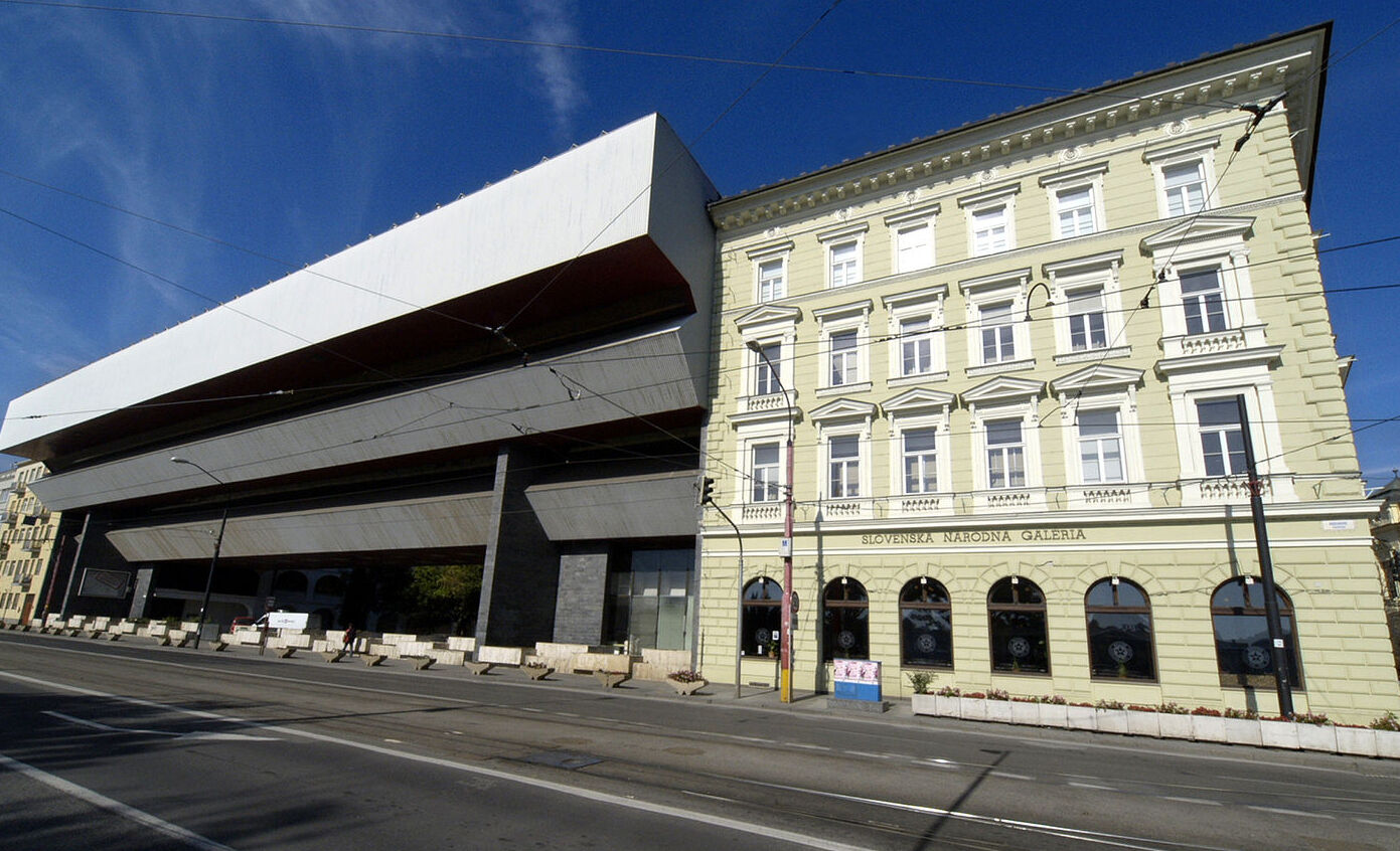 Slovenska Narodna Galeria (Slóvakíu Listasafn) - Námestie ?udovíta Štúra 811 02 | Secret World Trip Planner