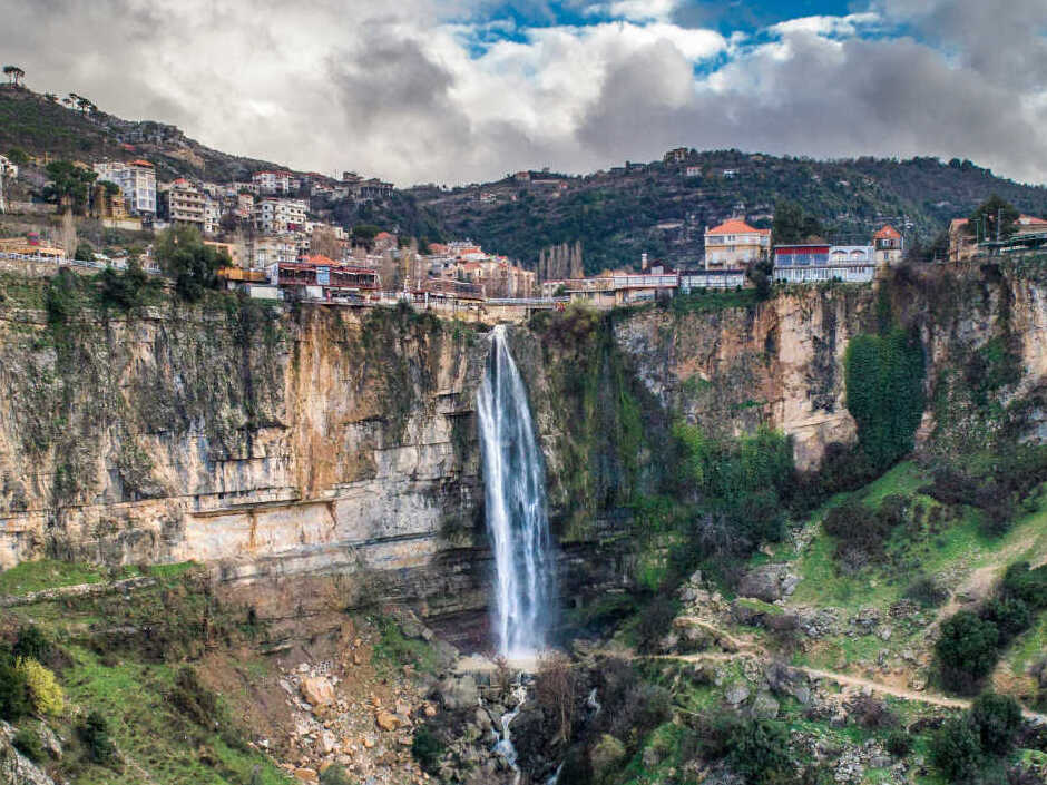 Libano | Jezzine é unha cidade sobre un promontorio rochoso  - Jezzin | Secret World Trip Planner