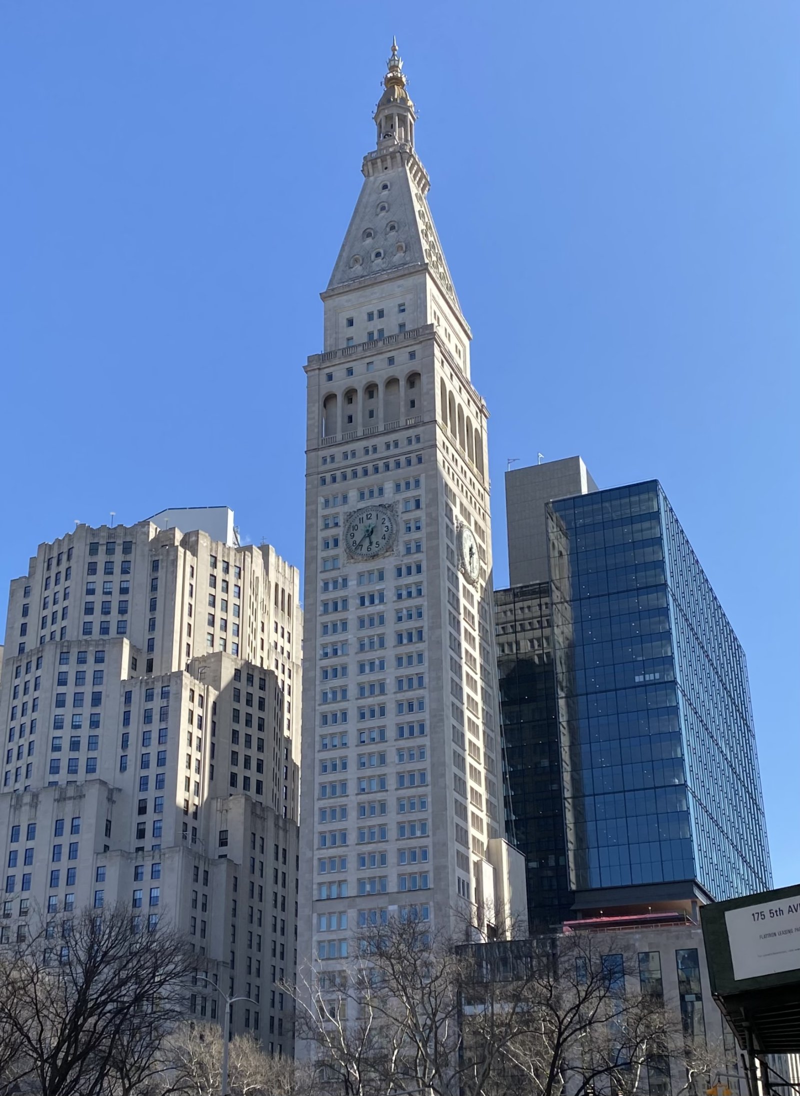 Metropolitan Lif) - New York | Secret World Trip Planner