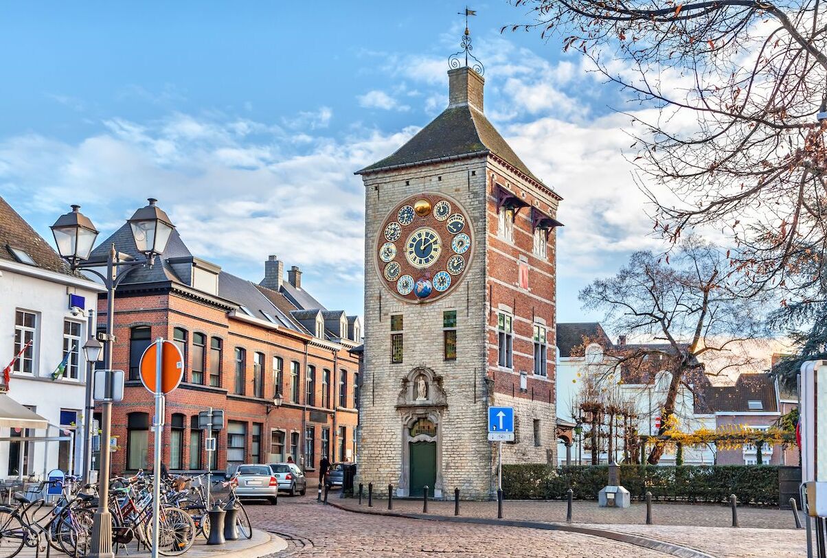 Antwerpen | Zimmer Tower and the Jubilee Clock - Lier | Secret World Trip Planner