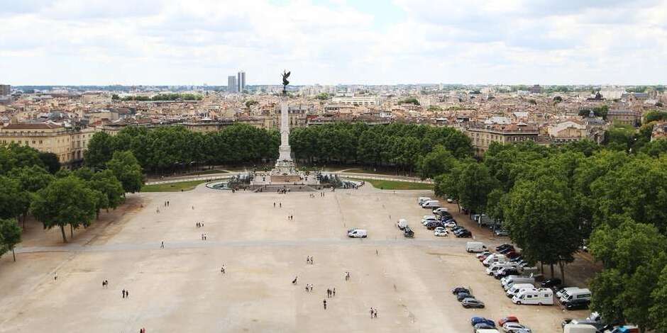 Esplanade ڈیس Quinconces,یورپ کی سب سے بڑی چوکوں - Bordeaux | Secret World Trip Planner