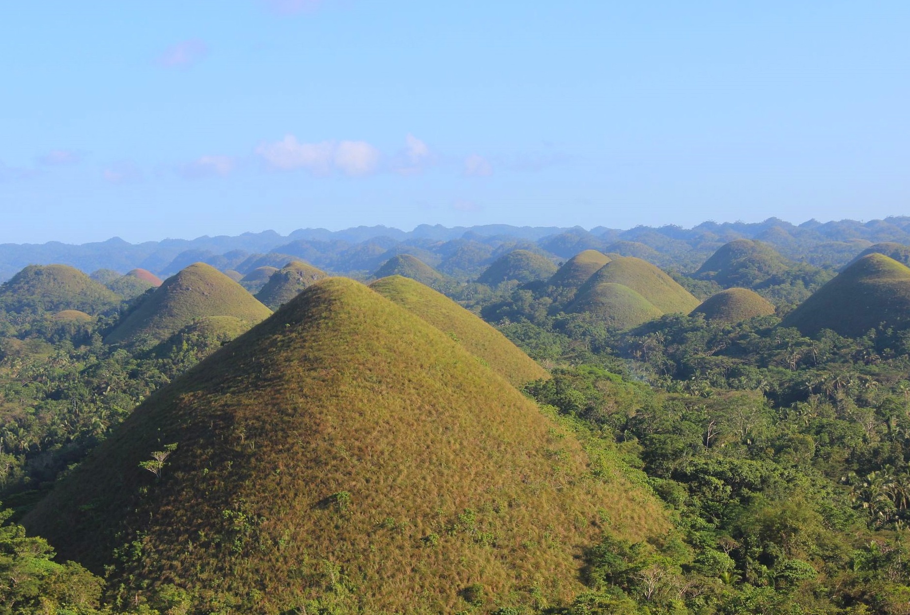 Philippines : l'incroyable Chocolate Hills — Chocolate Hills