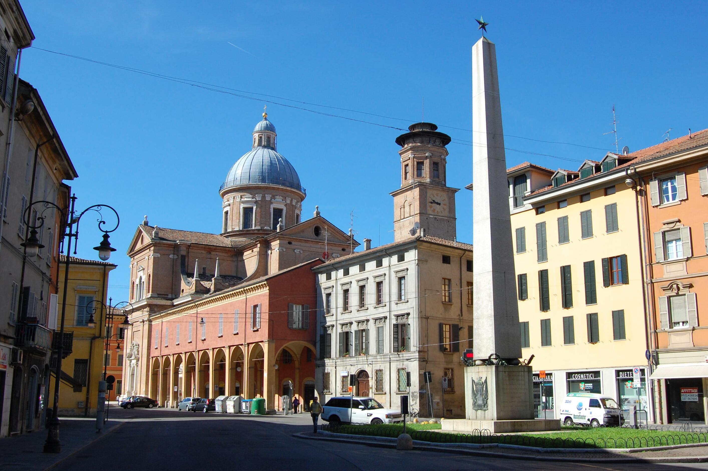 Suso puke Malupit Tatluhan - Reggio Emilia | Secret World Trip Planner