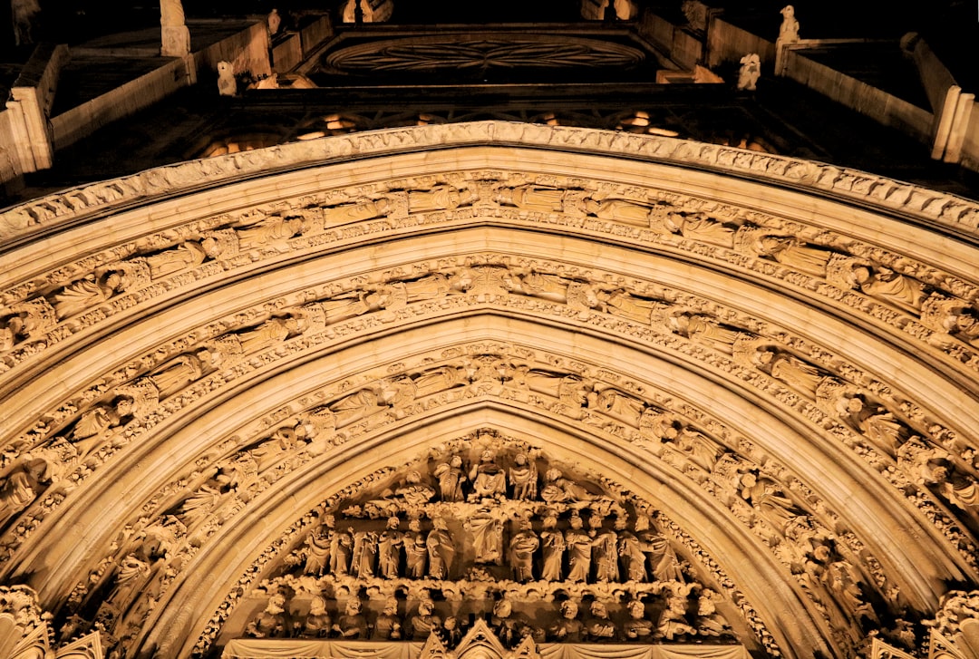 Unesco | cathedrale St-Andre u Bordeauxu - Bordeaux | Secret World Trip Planner
