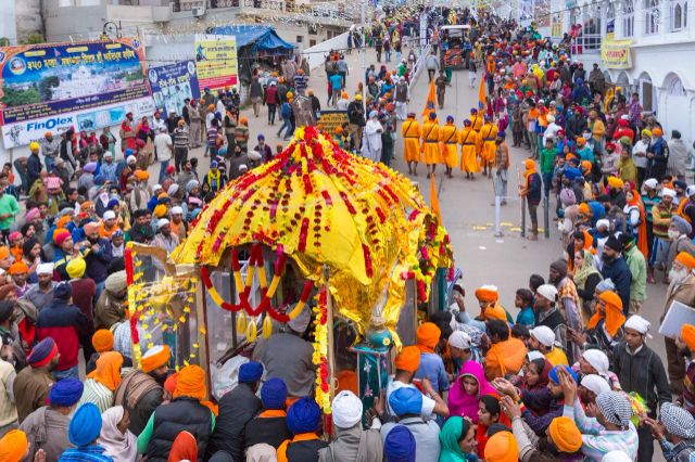 阿南德普尔-萨希布:Hola Mohalla 节上的勇士 Holi - Anandpur Sahib | Secret World Trip Planner