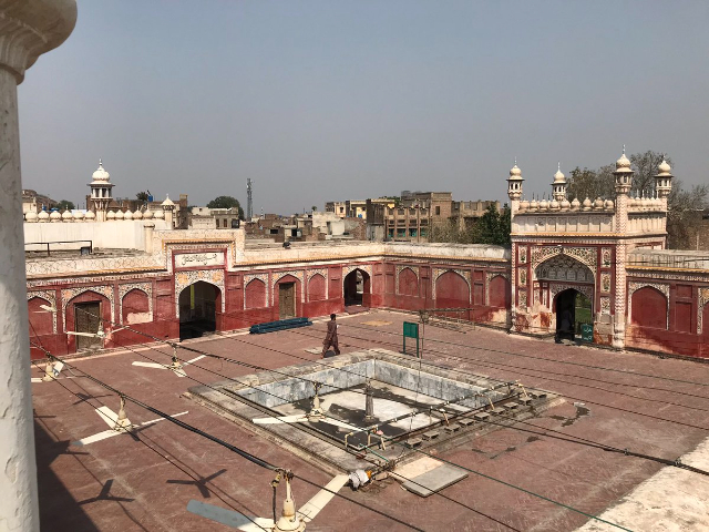 沙希清真寺 - Chiniot | Secret World Trip Planner