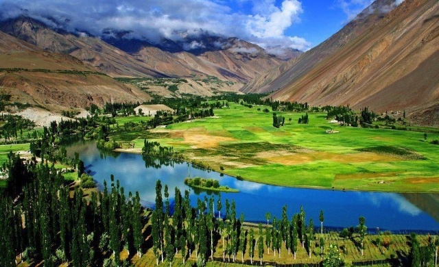 Le "petit Cachemire", la pittoresque vallée de Phander - Phander Valley | Secret World Trip Planner