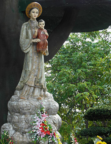City of Hue, the Shrine of Our Lady of La Vang - Ninh S?n | Secret World Trip Planner