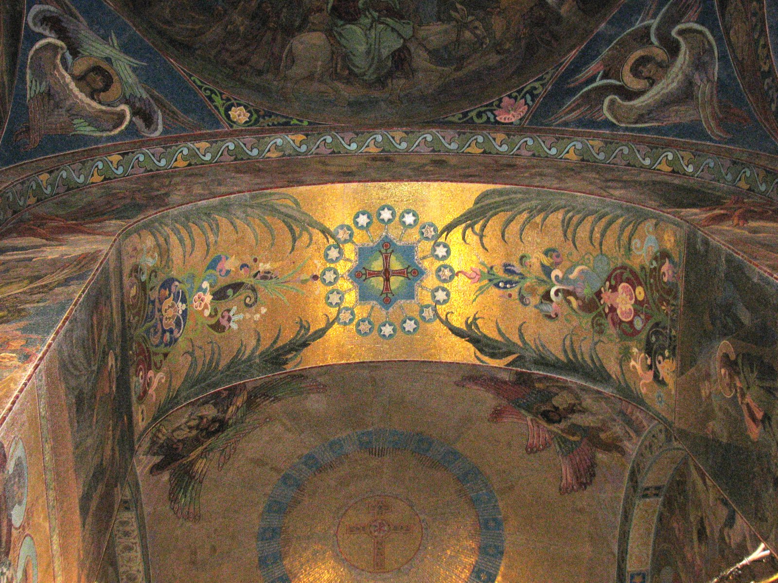 Sankt-Peterburg: The Church of the Resurrection - Sankt-Peterburg | Secret World Trip Planner