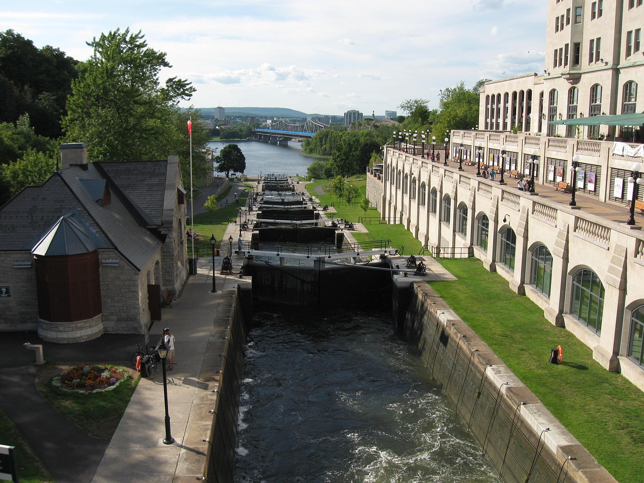 La più grande pista di pattinaggio del mondo,Rideau Canal a Ottawa - Ottawa | Secret World Trip Planner