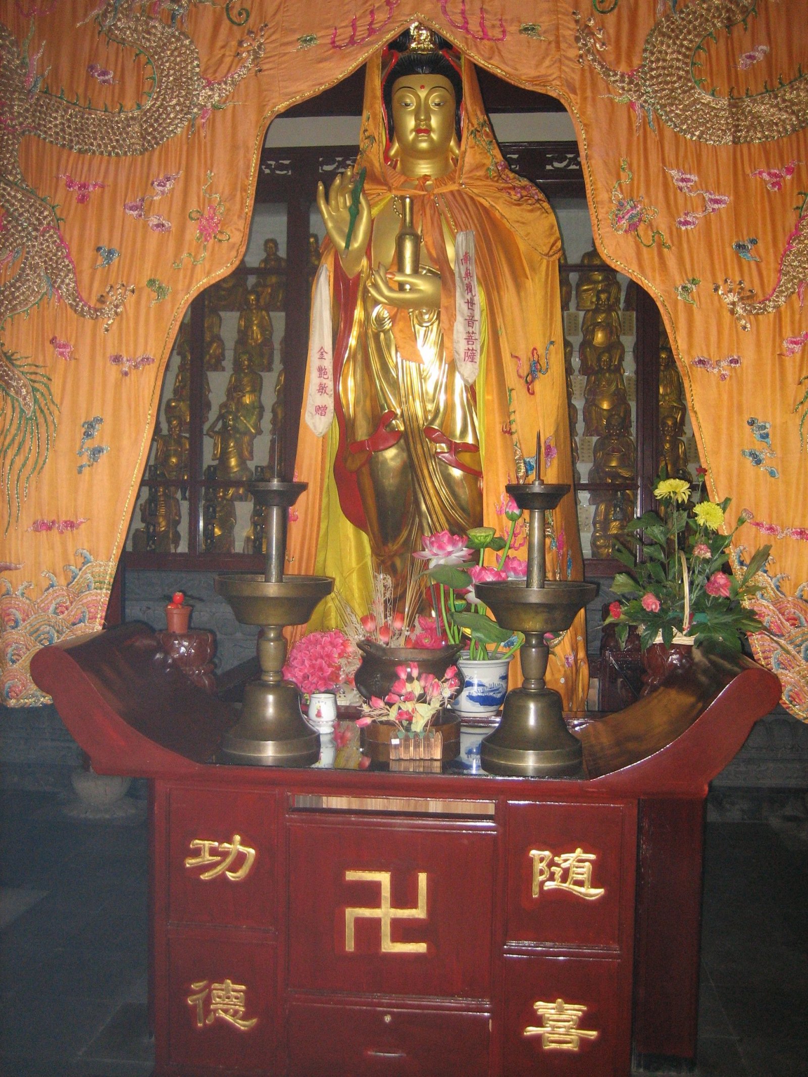 Hanshan Temple (Hanshan si) in Maple Bridge Town - Suzhou Shi | Secret World Trip Planner