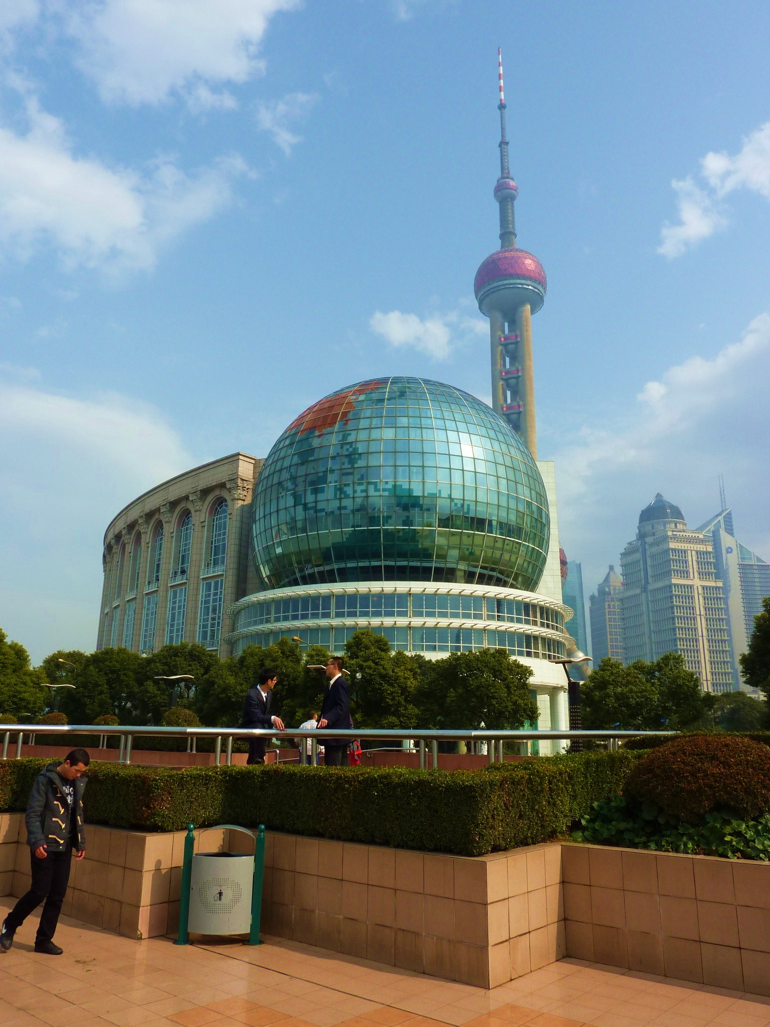 Shanghai Oriental Pearl TV Tower - Shanghai Shi | Secret World Trip Planner