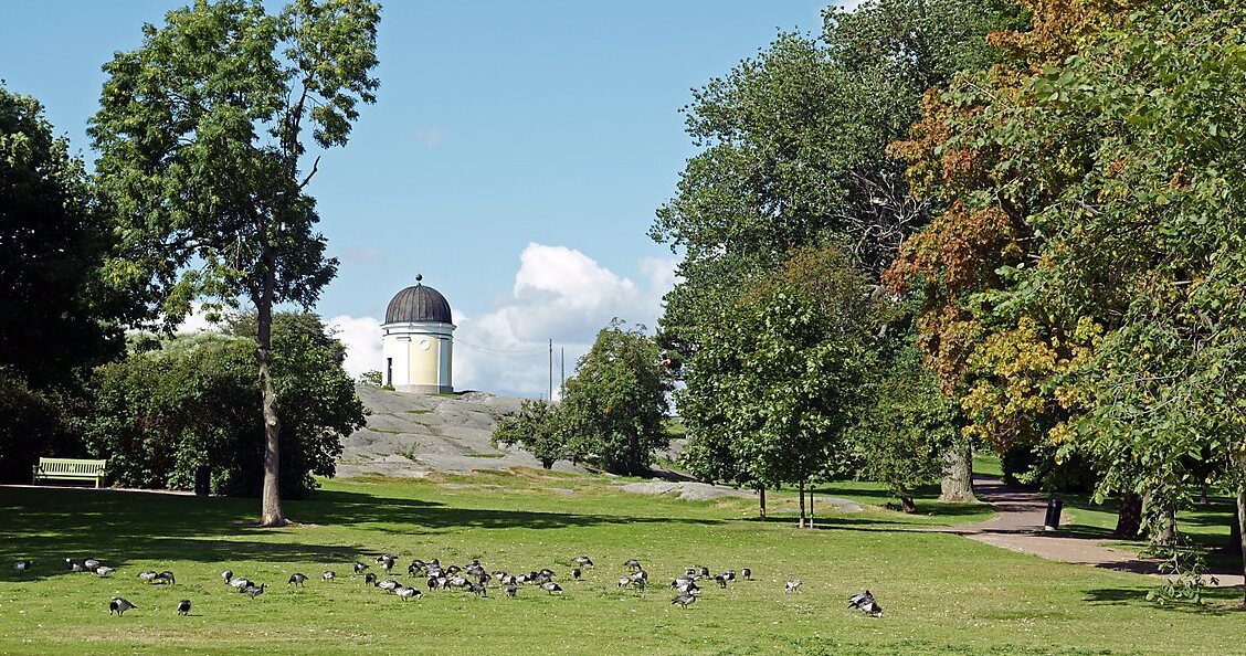 Pa, Park Kaivopuisto. - Helsinki | Secret World Trip Planner