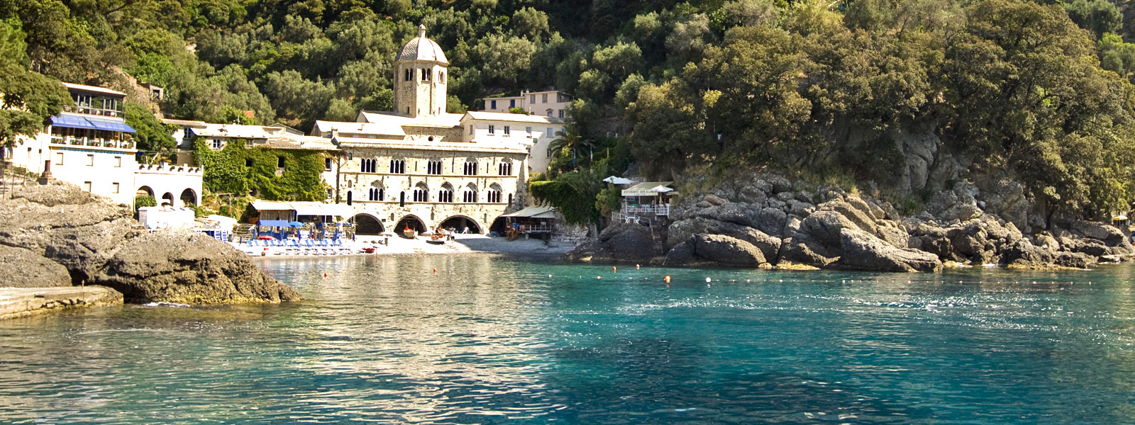 Abația San Fruttuoso di Capodimonte | Secret World Trip Planner