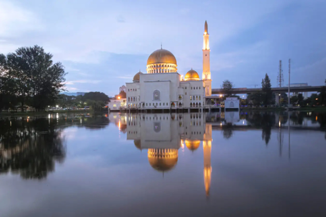 Moschea di Puchong Perdana — Puchong