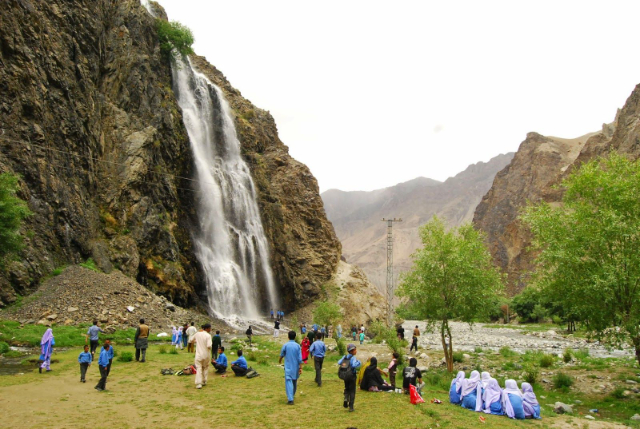 曼托卡瀑布 - Akhonpa Waterfall | Secret World Trip Planner