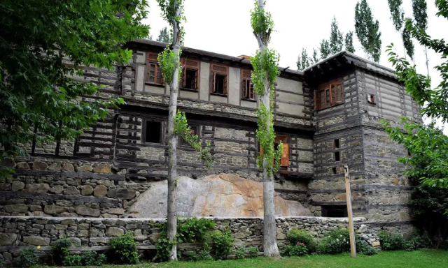 Forte di Shigar, il Forte sulla roccia - Shigar | Secret World Trip Planner