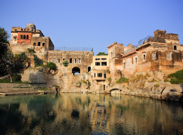 Il complesso del tempio di Katas Raj - Katas | Secret World Trip Planner