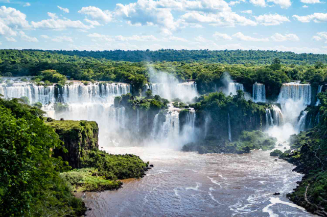 Scoprite il mondo in modo diverso con Secret World: Il vostro compagno di viaggio definitivo - Parigi | Secret World Trip Planner
