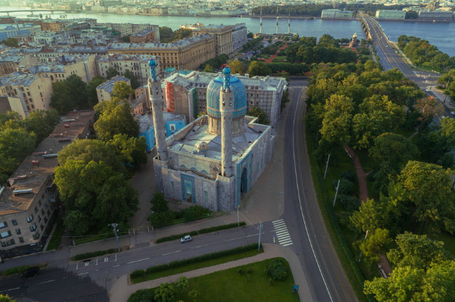 La grande mosquée de Saint-Pétersbourg - Sankt-Peterburg | Secret World Trip Planner