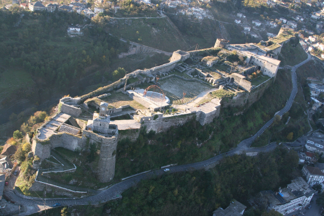 Живописный город Гирокастра - Gjirokastër County | Secret World Trip Planner