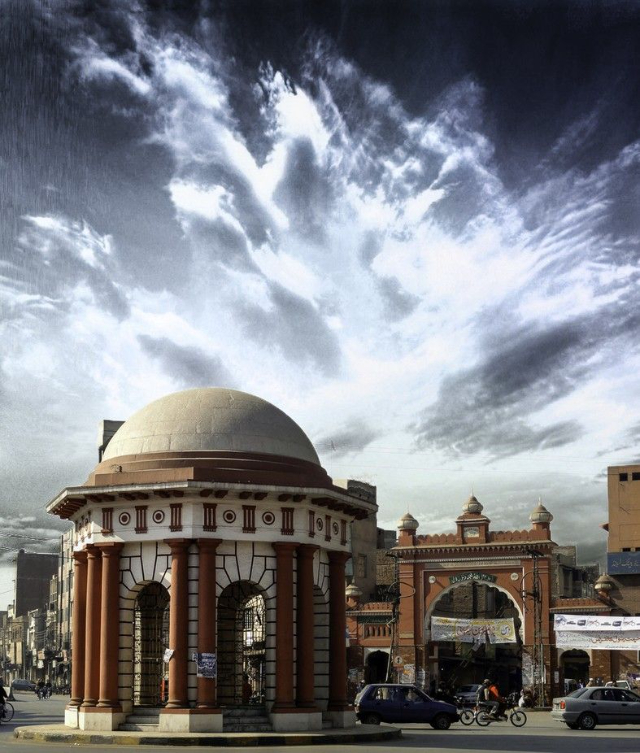 La fontana dell'acqua di Gumti — Faisalabad