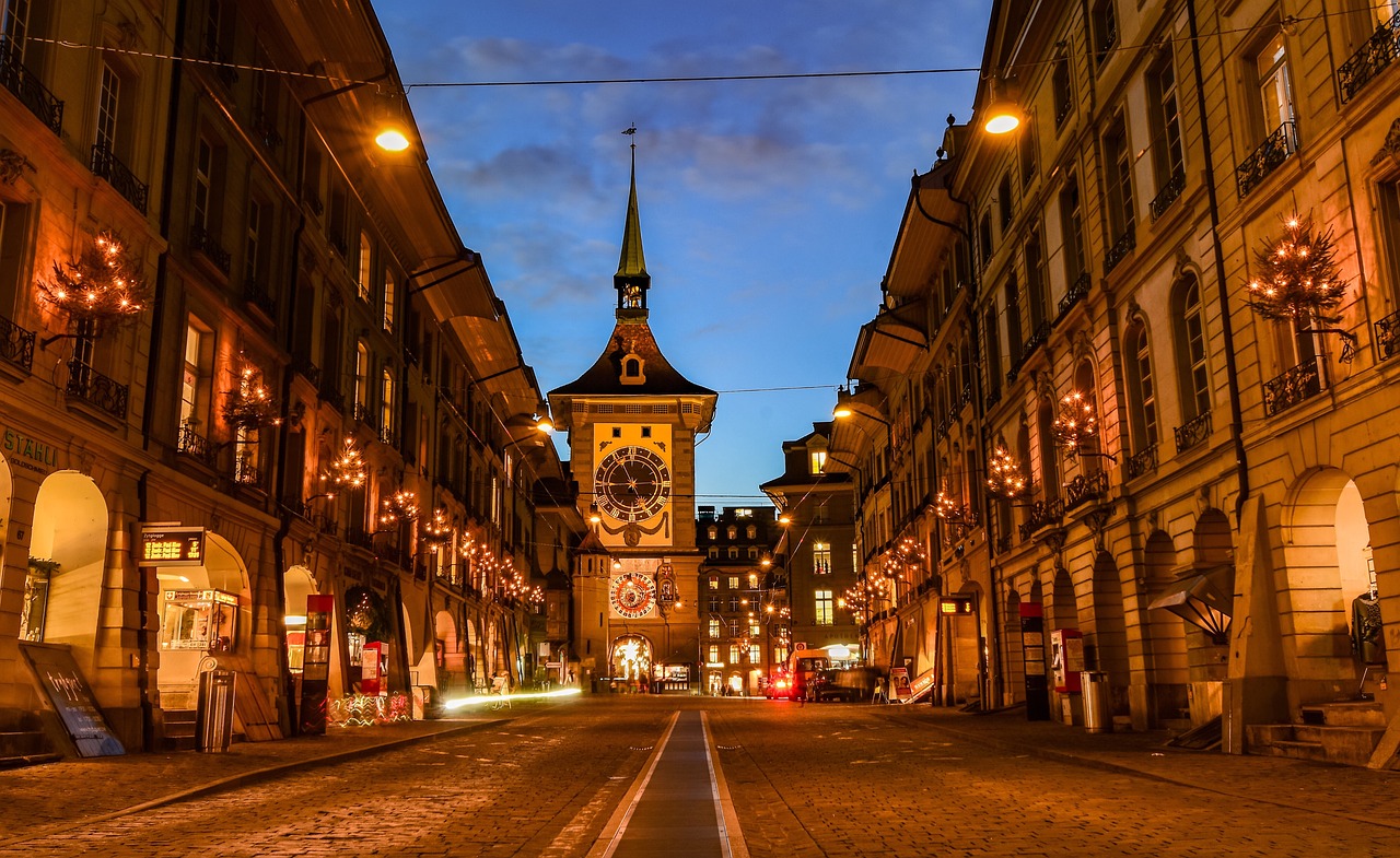 Berna | Zytglogge Tower - Berna | Secret World Trip Planner