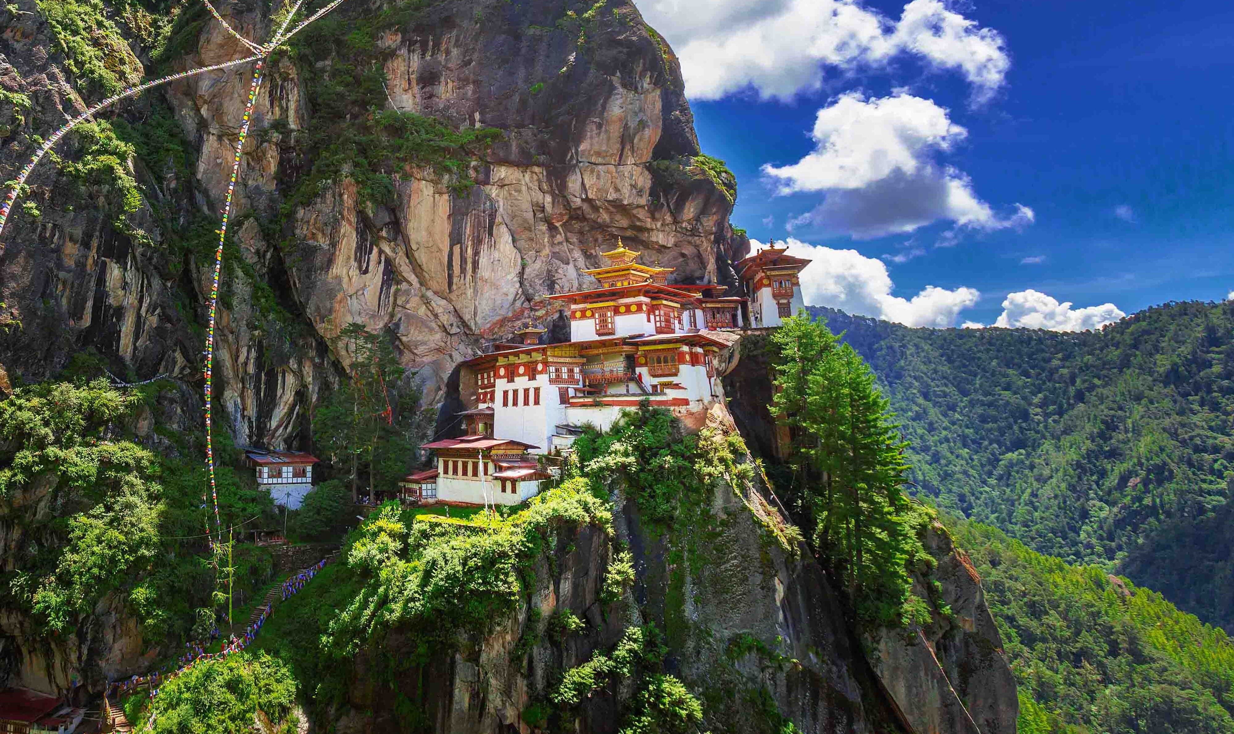 Bhutan: the old Monastery Takshang Gompa  - Taktsang trail | Secret World Trip Planner